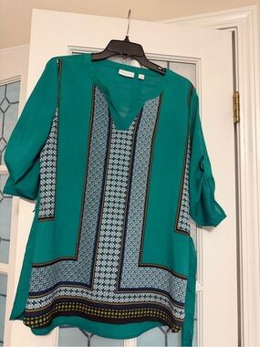 New York & Company Teal Patterned V-Neck Tunic